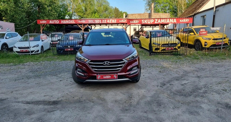 Hyundai Tucson cena 59700 przebieg: 145000, rok produkcji 2015 z Kamień Krajeński małe 211